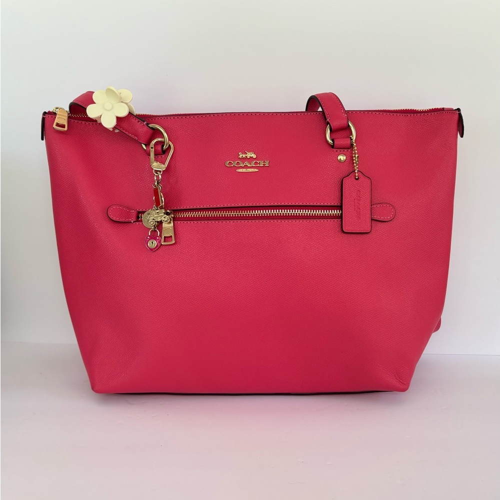 Coach Gallery Tote in Solid Fuchsia Pink (79608)